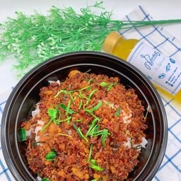 ข้าวปลาดุกฟูผัดพริกขิง