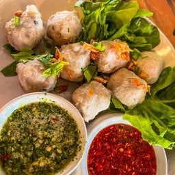 ร้าน ณ.นา นัวร์ นัวร์ ก๋วยเตี๋ยวพาเพลิร แพร่