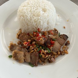 หมูกรอบคั่วพริกเกลือ