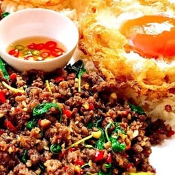 กะเพรา X-Kitchen ร่มเกล้า