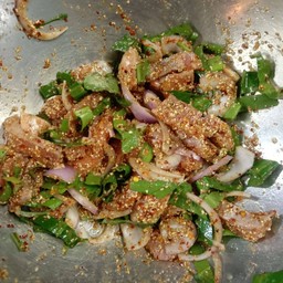 ลาบปลาแซลมอน