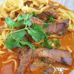 ข้าวซอยหมูอบ