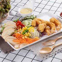 สลัดกุ้งทอด