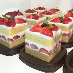 สตรอเบอรี่ชอรท์เค้ก