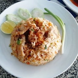 ร้านลูกชุบน่ารัก (แกงป่าแสนตุ้ง)