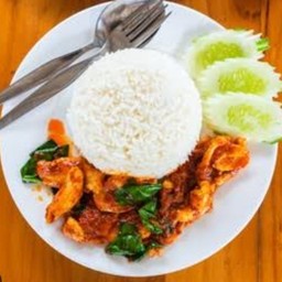 ข้าวผัดพริกแกง