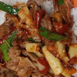 ข้าวพริกแกง