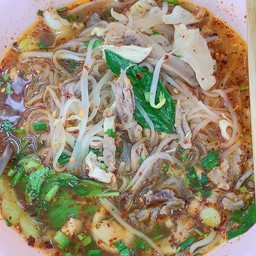 ก๋วยเตี๋ยวไก่(ต้มยำ)