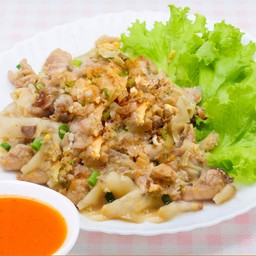 ก๋วยเตี๋ยวคั่วไก่