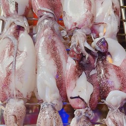 ปลาหมึกย่างเฮงเฮง ซอยบางหัวเสือ