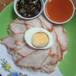 ข้าวหมูแดง