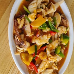 หมึกผัดไข่เค็ม