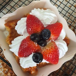 คอฟเฟิลวิปปิ้งครีมสตอเบอรี่