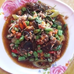 ผัดกระเพรา(กับข้าว)
