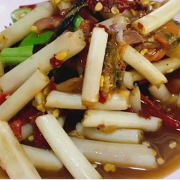 ยำไหลบัว+มะม่วงข้าวโพด