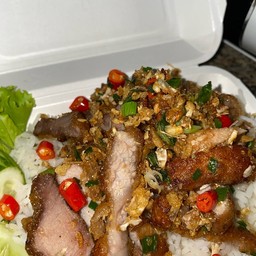 หมูทอดผัดพริกเกลือ