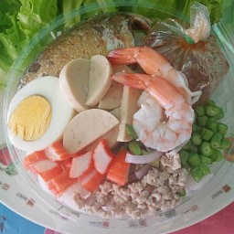 ยำขนมจีนเลิศรส