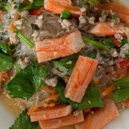 วุ้นเส้นเบสิก(ไส้กรอก,ปูอัด,หมูยอ)