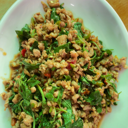 กะเพราหมู