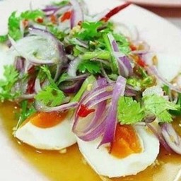 ยำไข่เค็ม
