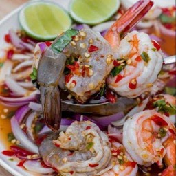 ยำกุ้งทูโทน