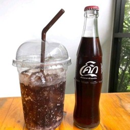 โค้ก แก้วโอ่ง+น้ำแข็ง