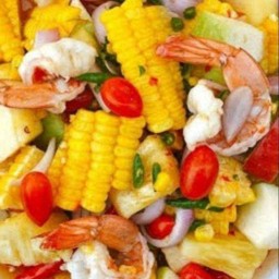 ยำผลไม้+กุ้ง(แอปเปิ้ล+ข้าวโพด+มะม่วง)