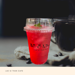 น้ำแดงโซดา