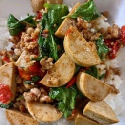 กระเพราหมูสับ+หมูยอ{ราดข้าว}