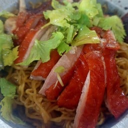 บะหมี่อบเป็ดย่าง