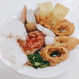 เย็นตาโฟร่ำรวยเงินทอง แม็คโคร สาขาลาดพร้าว