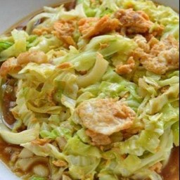 กะหล่ำผัดไก่ {ราดข้าว}