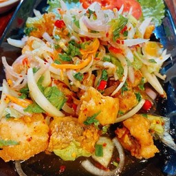 ยำปลาแซ่บ