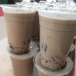 คุณนิตยา เฉาก๊วยลอดช่อง&ข้าวกะเพรา ตลาดสี่แยกทศกัณฑ์