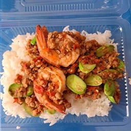 ข้าว ผัดสะตอกุ้งสดพริกเผา