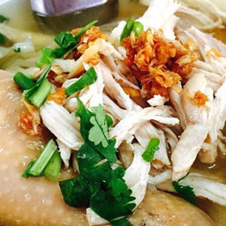 บะหมี่ไก่น้ำไส