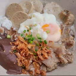 ก๋วยจั๊บญวนอุบล สูตรต้นตำรับ