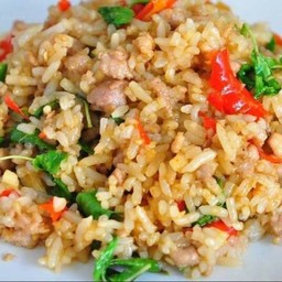 ข้าวคลุกกระเพรา