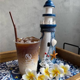 กาแฟลาเต้มะพร้าวเย็น