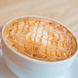 Hot caramel macchiato