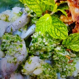 ยำกุ้งชีฟูด