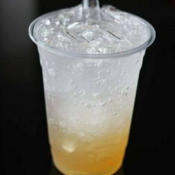 สับปะรดโซดา