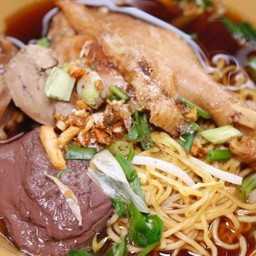 ก๋วยเตี๋ยวไก่