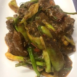 ตับผัดพริกหยวกน้ำพริกเผา