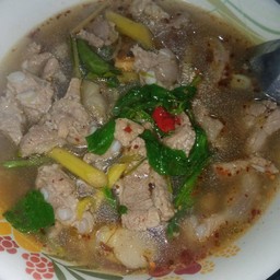 ต้มแซ่บไก่