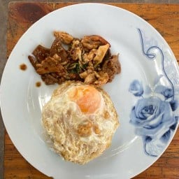 ร้านก๋วยเตี๋ยวบ้านร่มโพธิ์