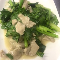 หมูผัดน้ำมันหอย-คะน้า