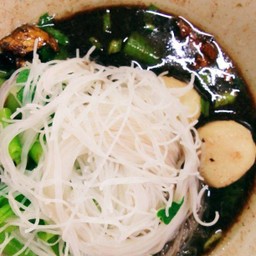 [อร่อยซ่ากับโค้ก] หมี่ขาวหมู +  โค้ก ไม่มีน้ำตาล (ขวด)