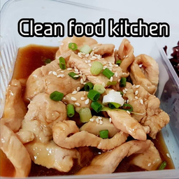 อกไก่ผัดซอสเทริยากิ