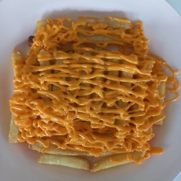 เฟรนด์ฟรายราดชีสดิป